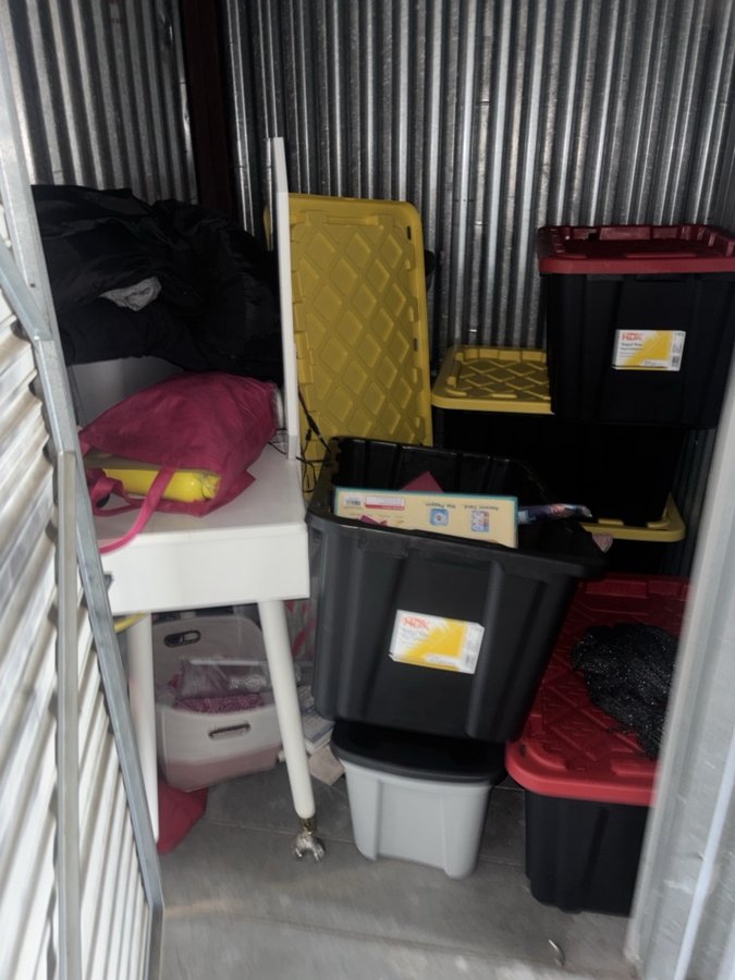 5 x 5 storage unit in Philadelphia, PA