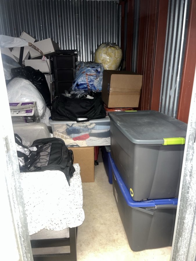 10 x 10 storage unit in Philadelphia, PA