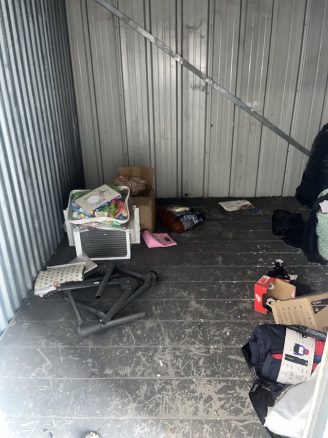 10 x 10 storage unit in Philadelphia, PA