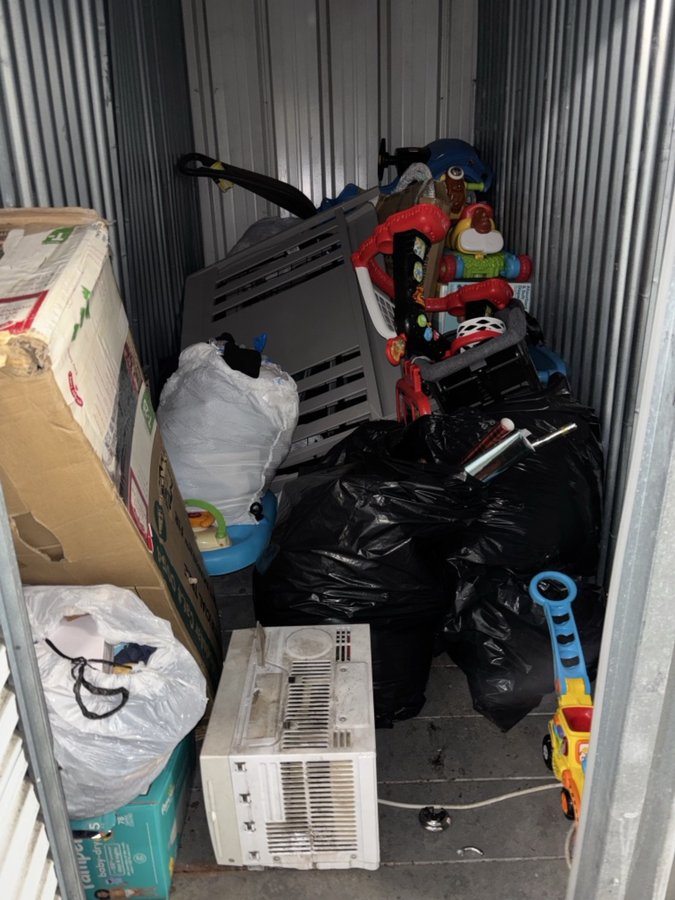 5 x 10 storage unit in Philadelphia, PA
