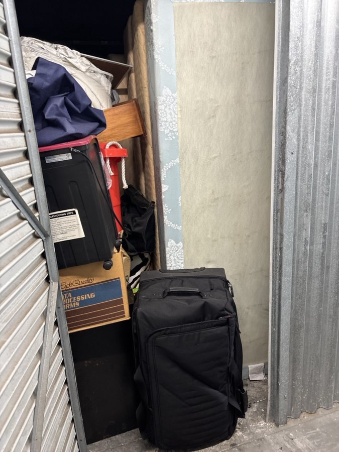 10 x 10 storage unit in Philadelphia, PA
