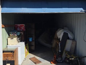 10 x 25 unit in Effingham