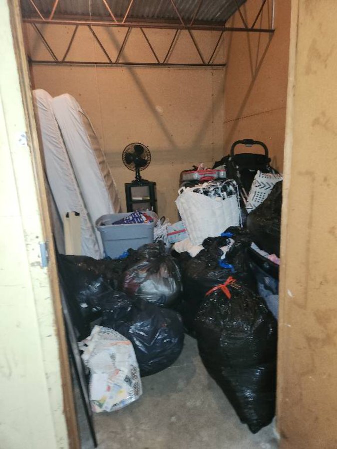 10 x 10 storage unit in Indianapolis, IN
