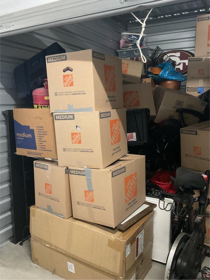 10 x 10 storage unit in West Covina, CA