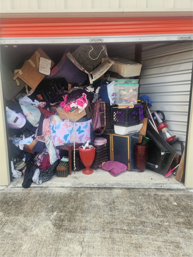 5 x 15 storage unit in Hudson, FL