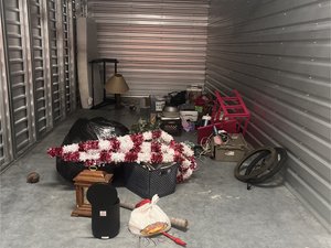 10 x 30 unit in Conroe