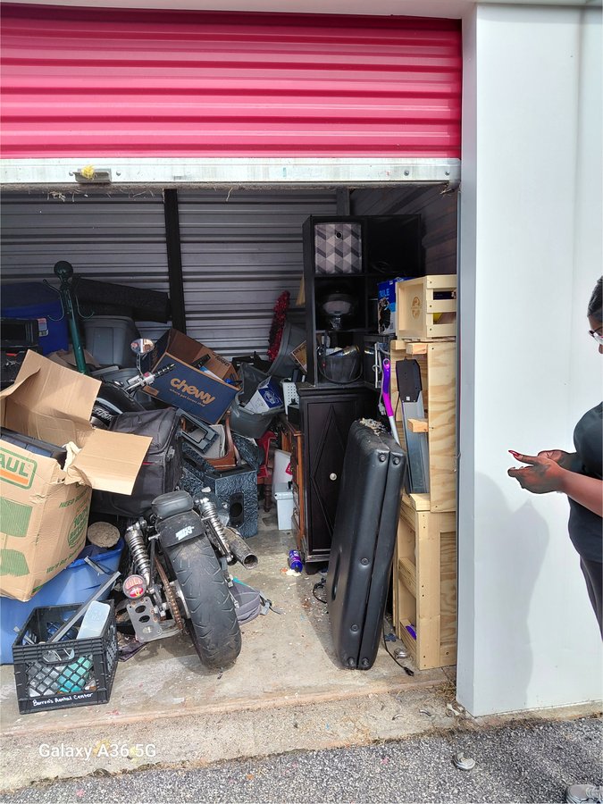 10 x 10 storage unit in Athens, GA