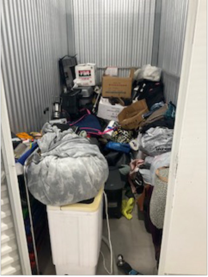 5 x 10 storage unit in Oxnard, CA