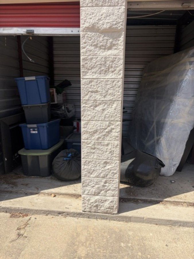 10 x 10 storage unit in Lewisville, TX
