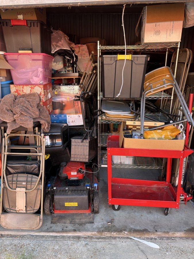 10 x 15 storage unit in Walled Lake, MI
