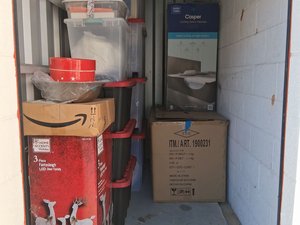 5 x 10 unit in Roswell