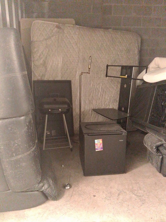 10 x 10 storage unit in Sandy Springs, GA