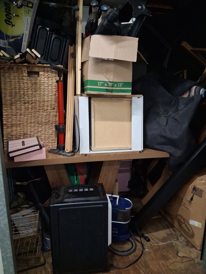 10 x 10 storage unit in Roswell, GA