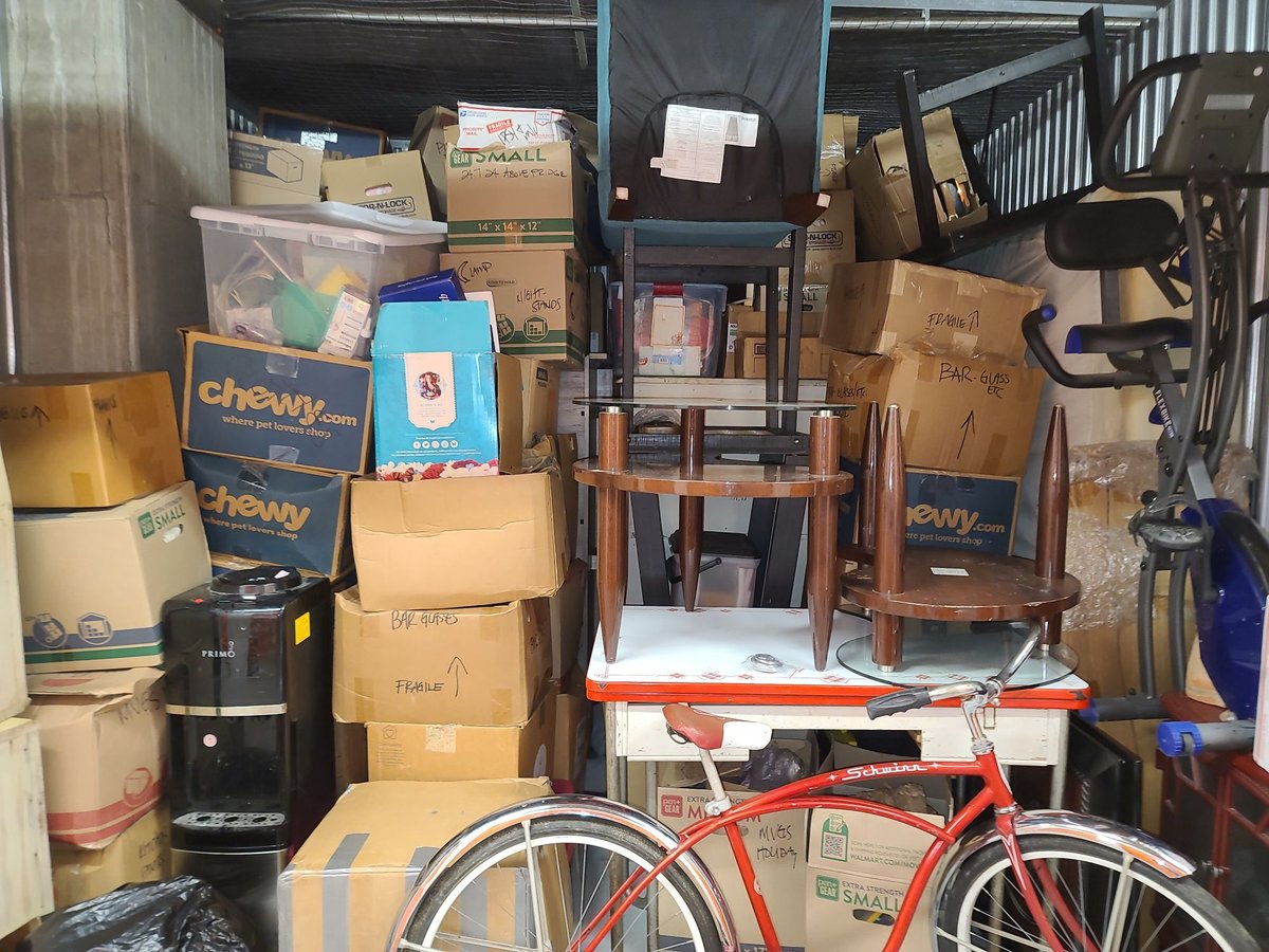 10 x 10 storage unit in Peachtree Corners, GA