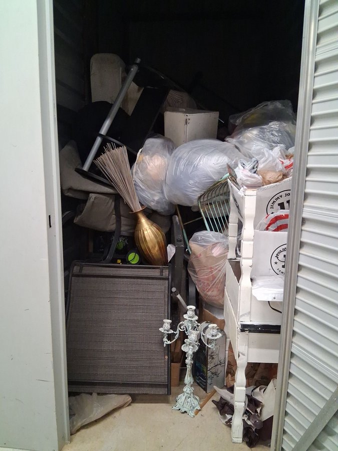 5 x 10 storage unit in Sandy Springs, GA