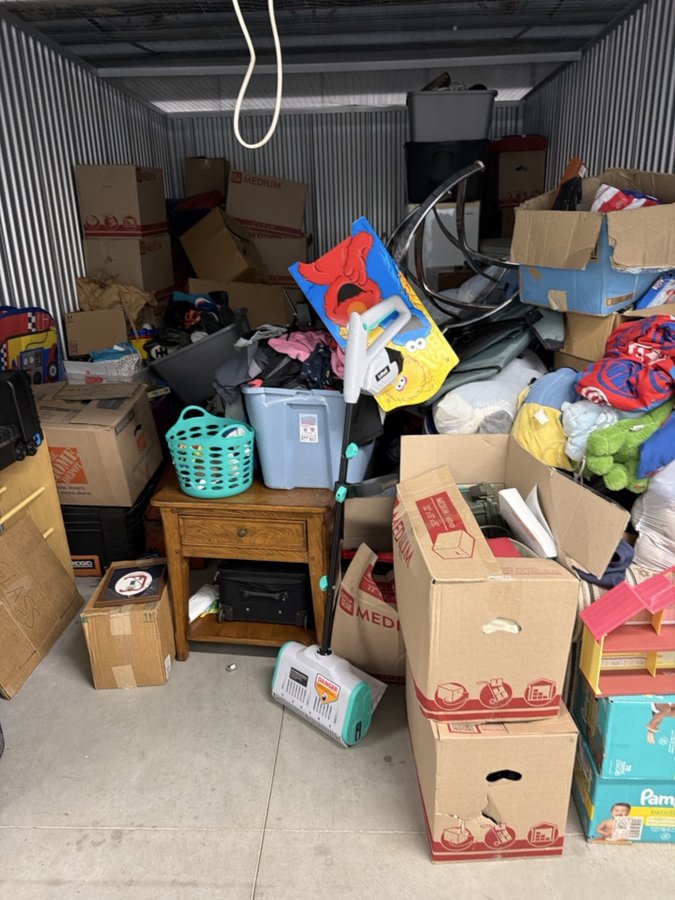 10 x 15 storage unit in Wixom, MI