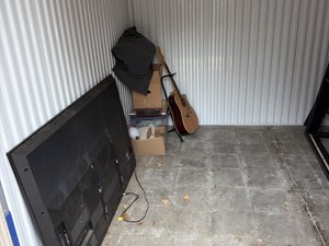 10 x 10 unit in Wixom