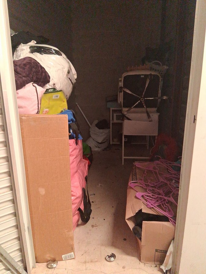 5 x 10 storage unit in Sandy Springs, GA