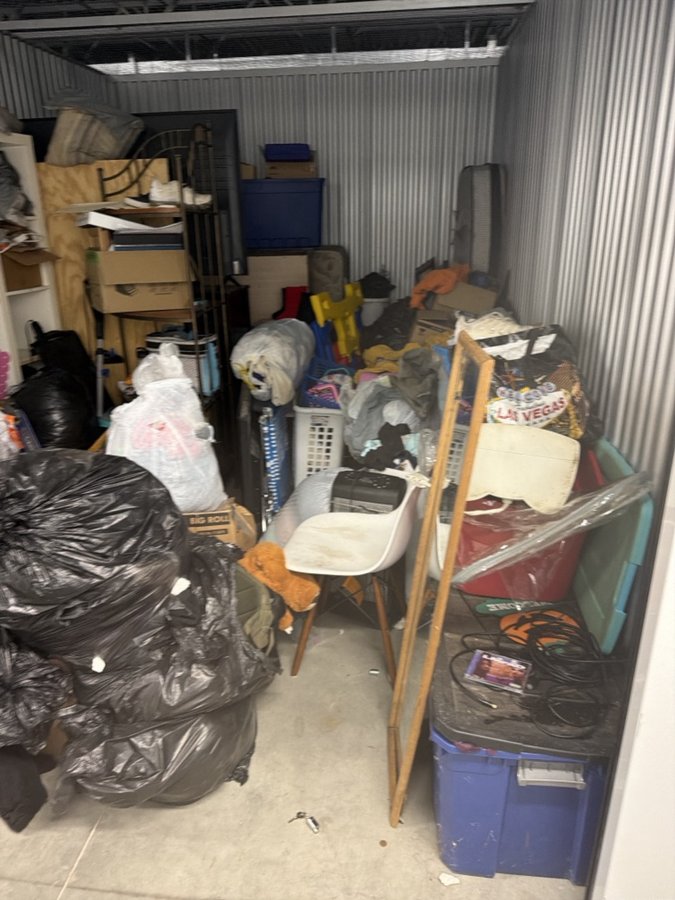 10 x 15 storage unit in Wixom, MI