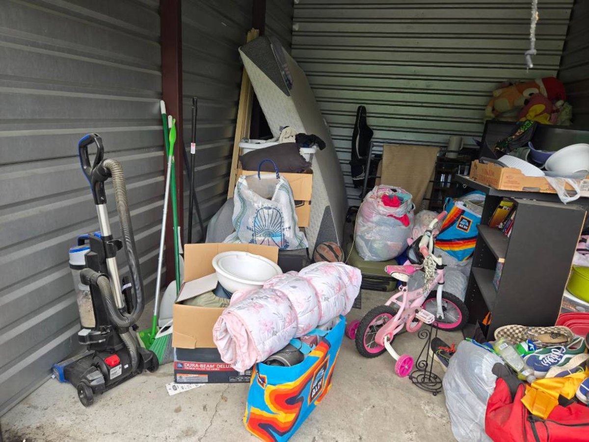 10 x 15 storage unit in Dallas, TX