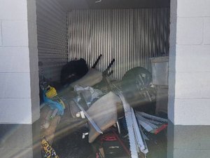 10 x 10 unit in Covington