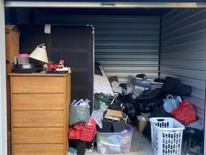 10 x 10 unit in Montague
