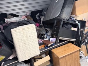 8 x 10 unit in Henderson