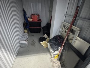 5 x 10 unit in Mt Vernon