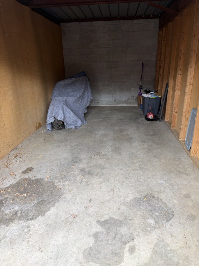 10 x 20 storage unit in Roswell, GA