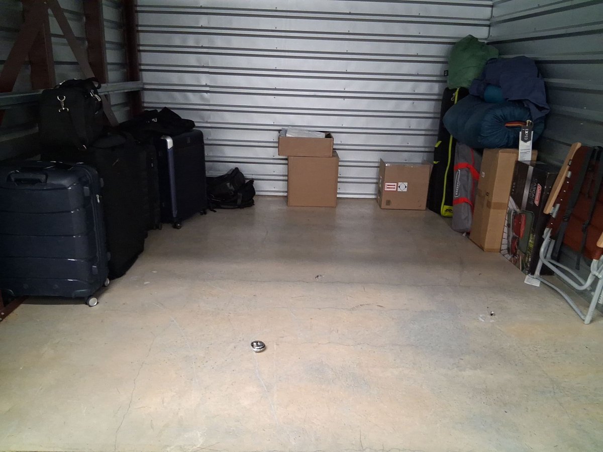 10 x 10 storage unit in Marietta, GA