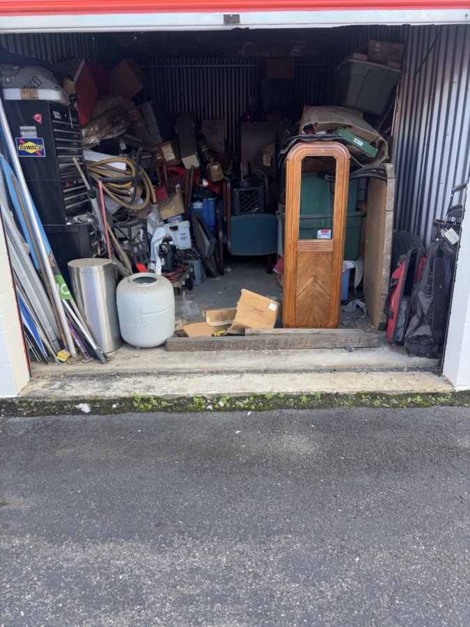 10 x 20 storage unit in Philadelphia, PA