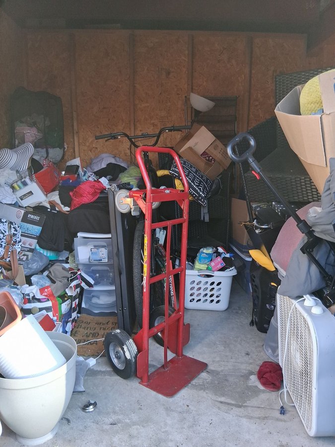 10 x 10 storage unit in Roswell, GA