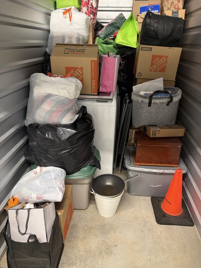 5 x 10 storage unit in Woodstock, GA