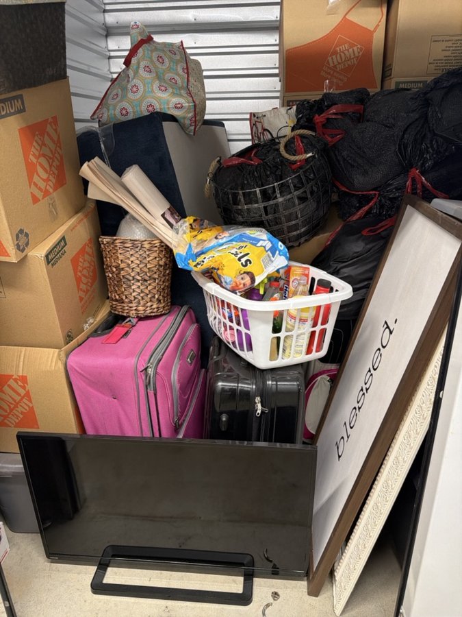 7 x 10 storage unit in Woodstock, GA