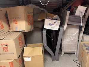 10 x 20 unit in Farmington Hills         