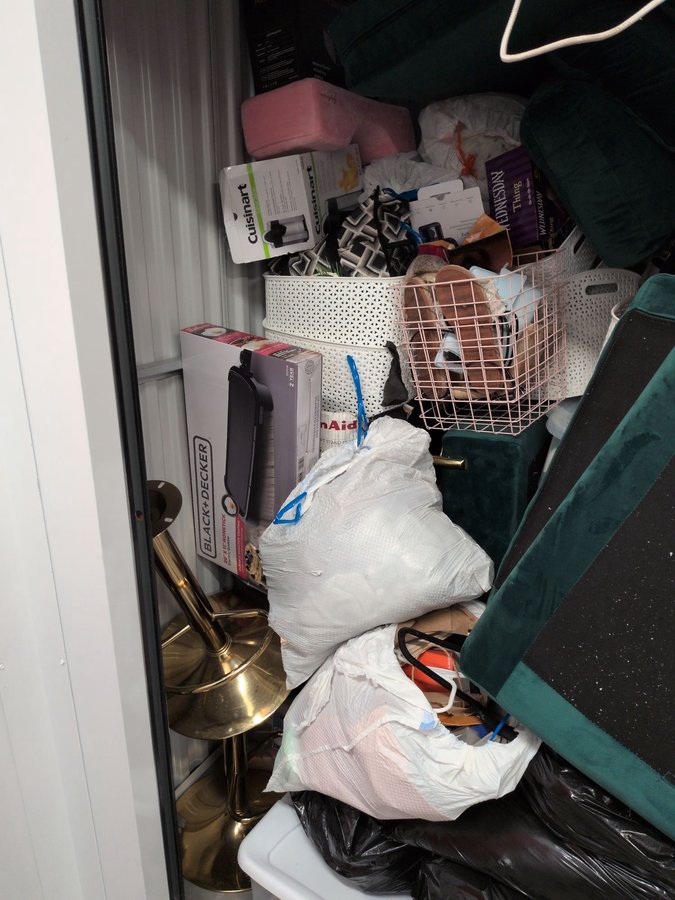 5 x 10 storage unit in Farmington Hills         , MI