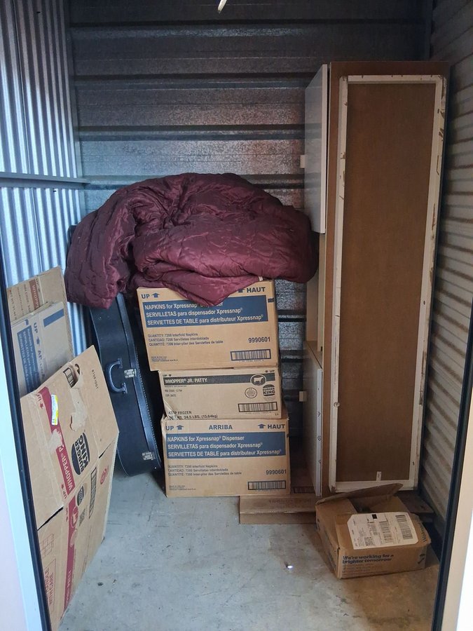 5 x 5 storage unit in Alpharetta, GA