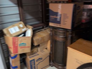 10 x 15 unit in Farmington Hills         