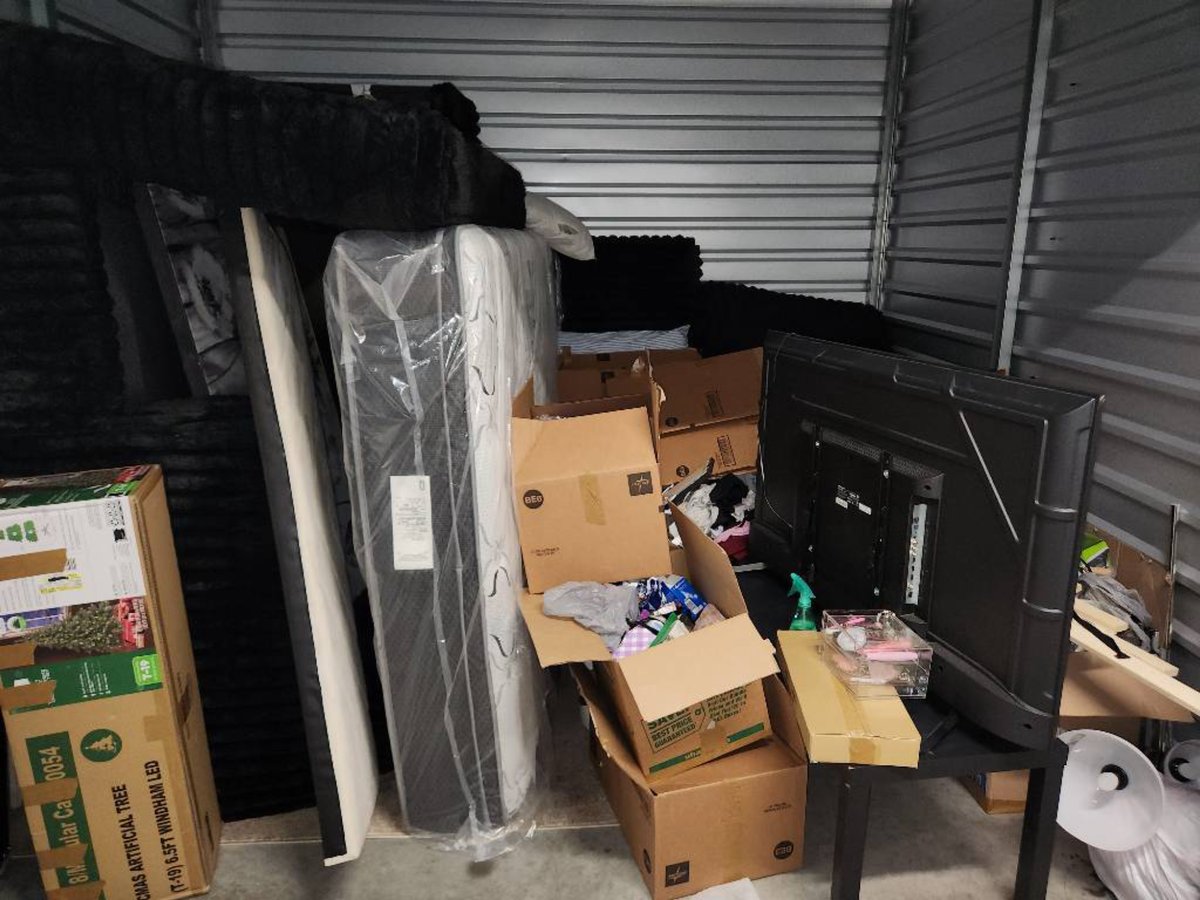 10 x 10 storage unit in Austin, TX