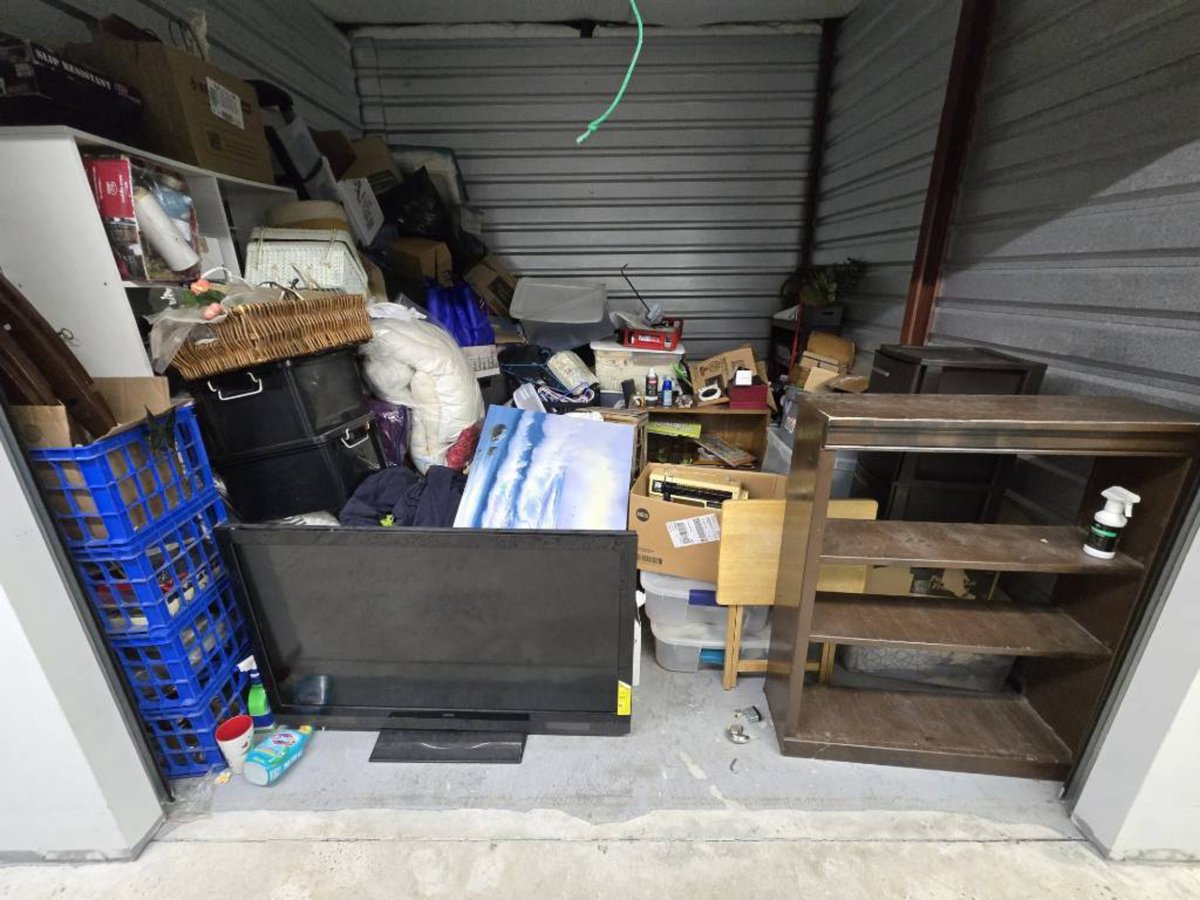 10 x 10 storage unit in Summerville, SC