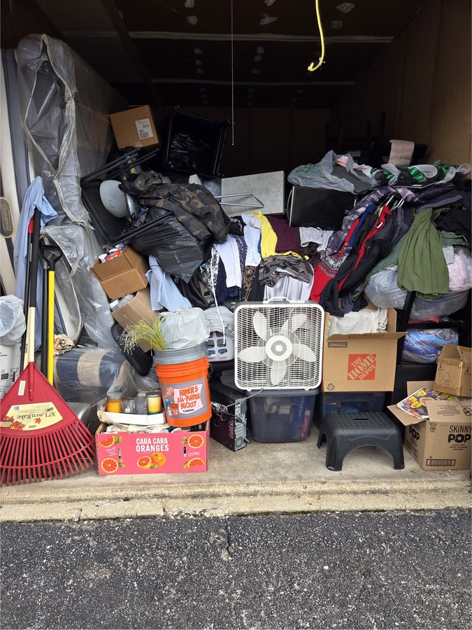 10 x 16 storage unit in St Louis, MO