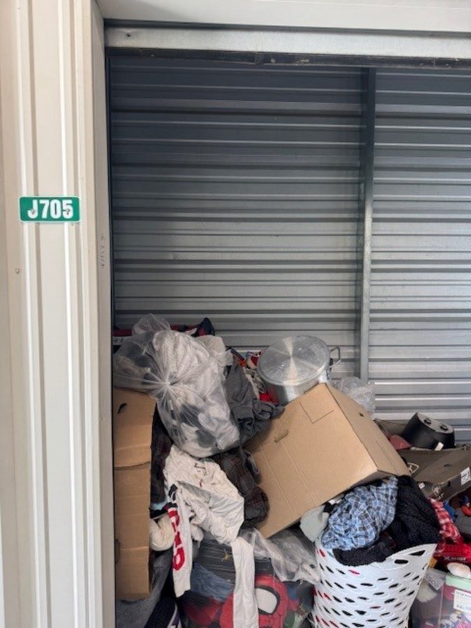 10 x 5 storage unit in Ceres, CA