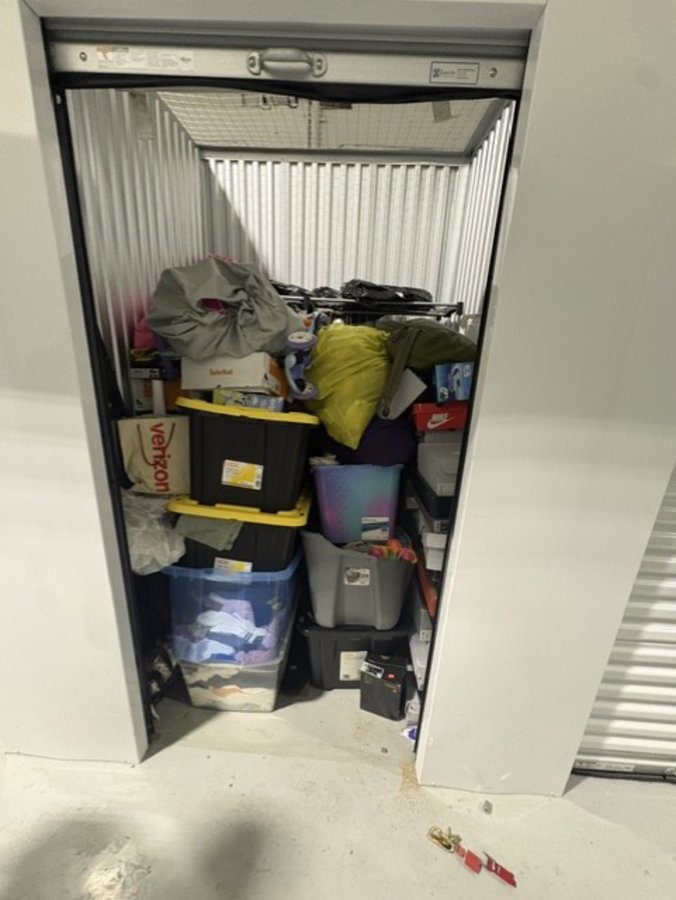 5 x 5 storage unit in Cicero, IL