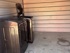 10 x 10 unit in Covington
