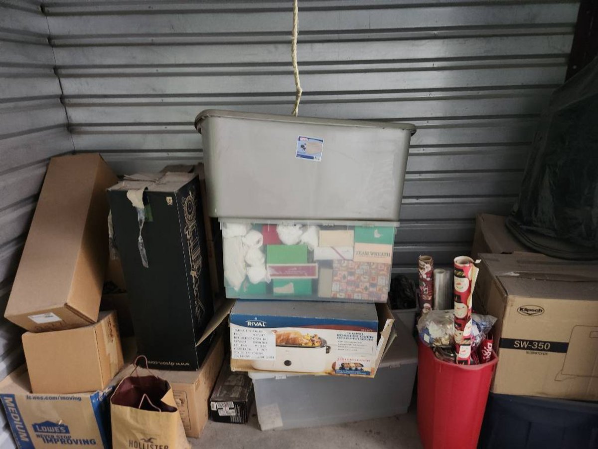 5 x 10 storage unit in Las Vegas, NV