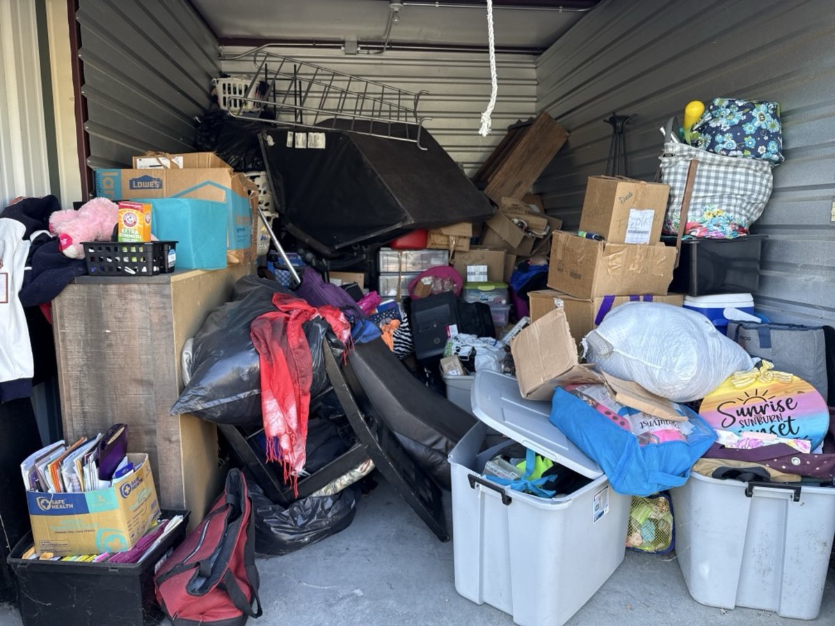 10 x 15 storage unit in Evansville, IN