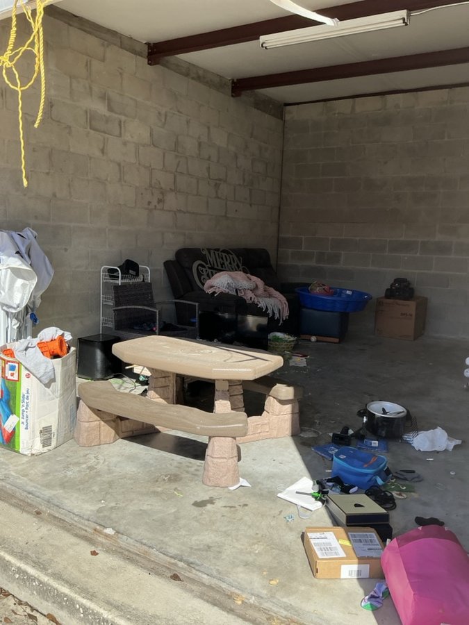 12 x 20 storage unit in Winter Springs, FL