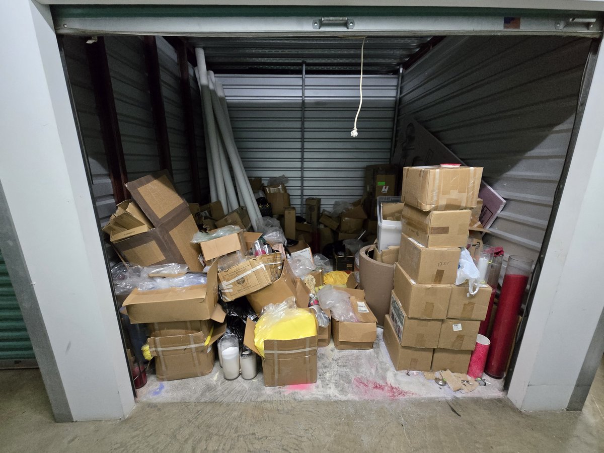 10 x 10 storage unit in Alpharetta, GA