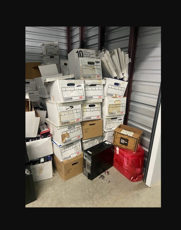10 x 10 storage unit in Capitol Heights, MD