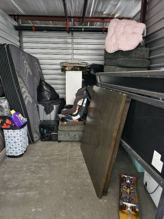 10 x 15 storage unit in Las Vegas, NV